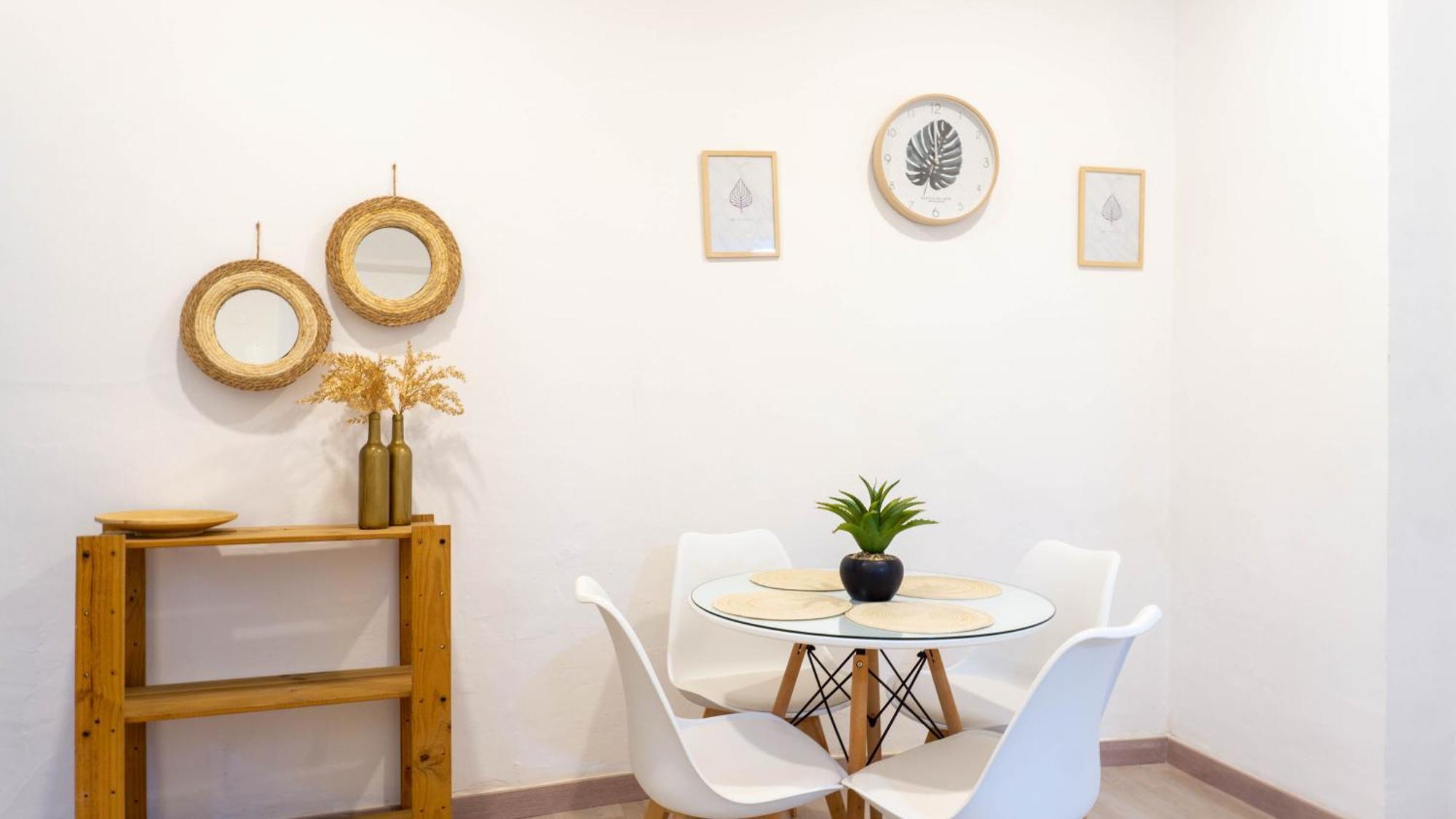 Apartamento Souvenirs Малага Экстерьер фото